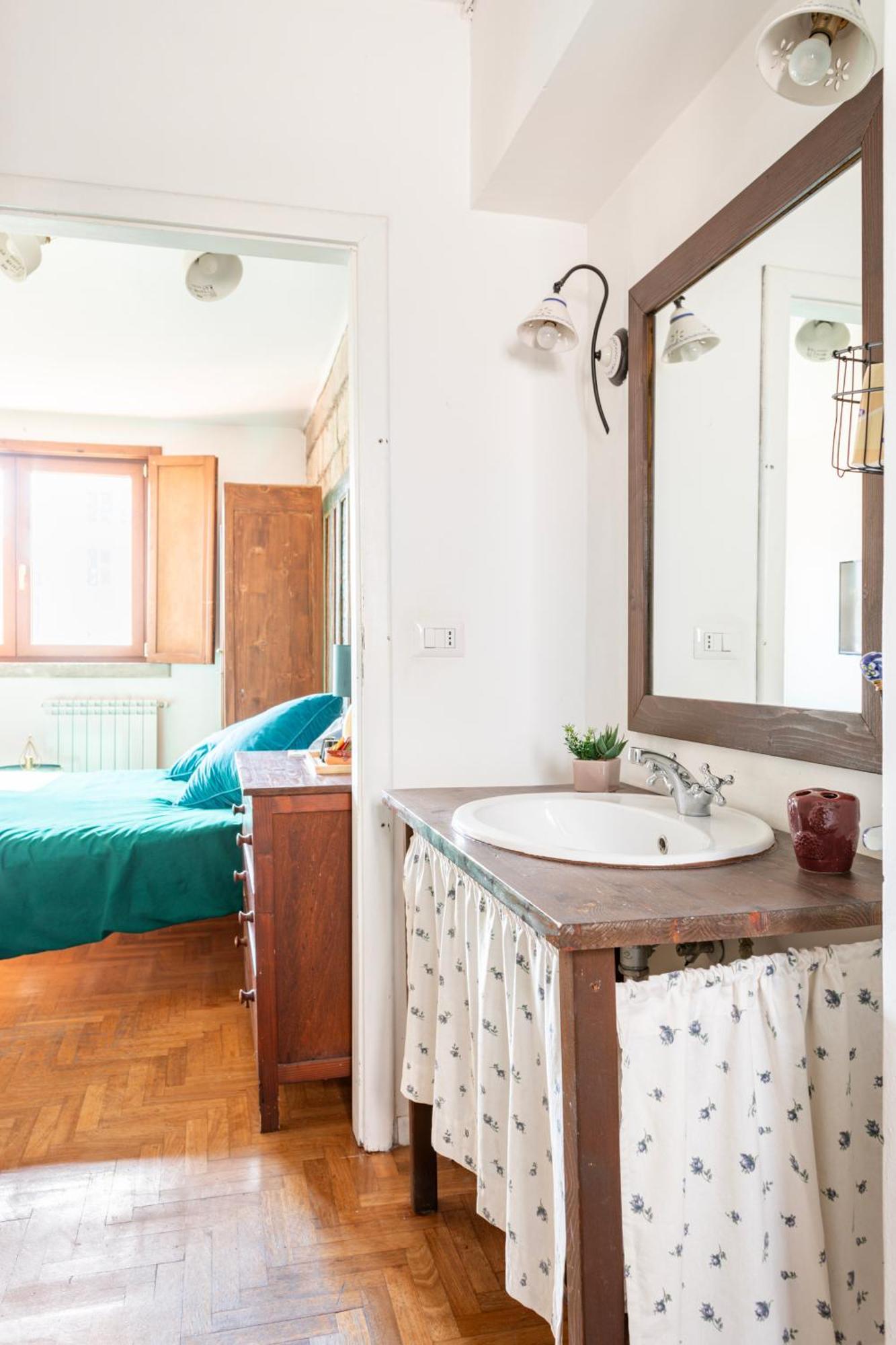 Bari Landlord 71 - Central Rooms Екстер'єр фото