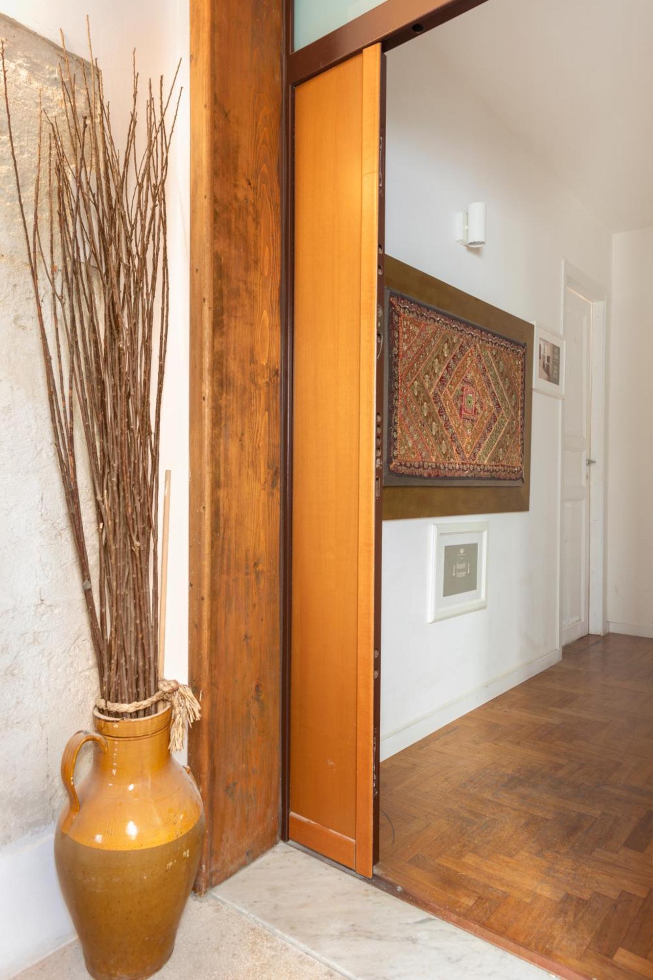 Bari Landlord 71 - Central Rooms Екстер'єр фото